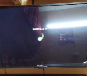 lloyd smart tv hang on logo